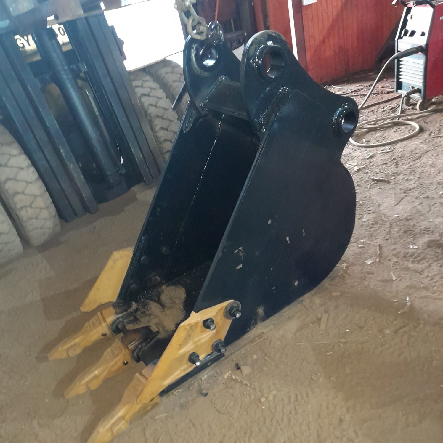 Balde para maquina de 12 a 15 ton